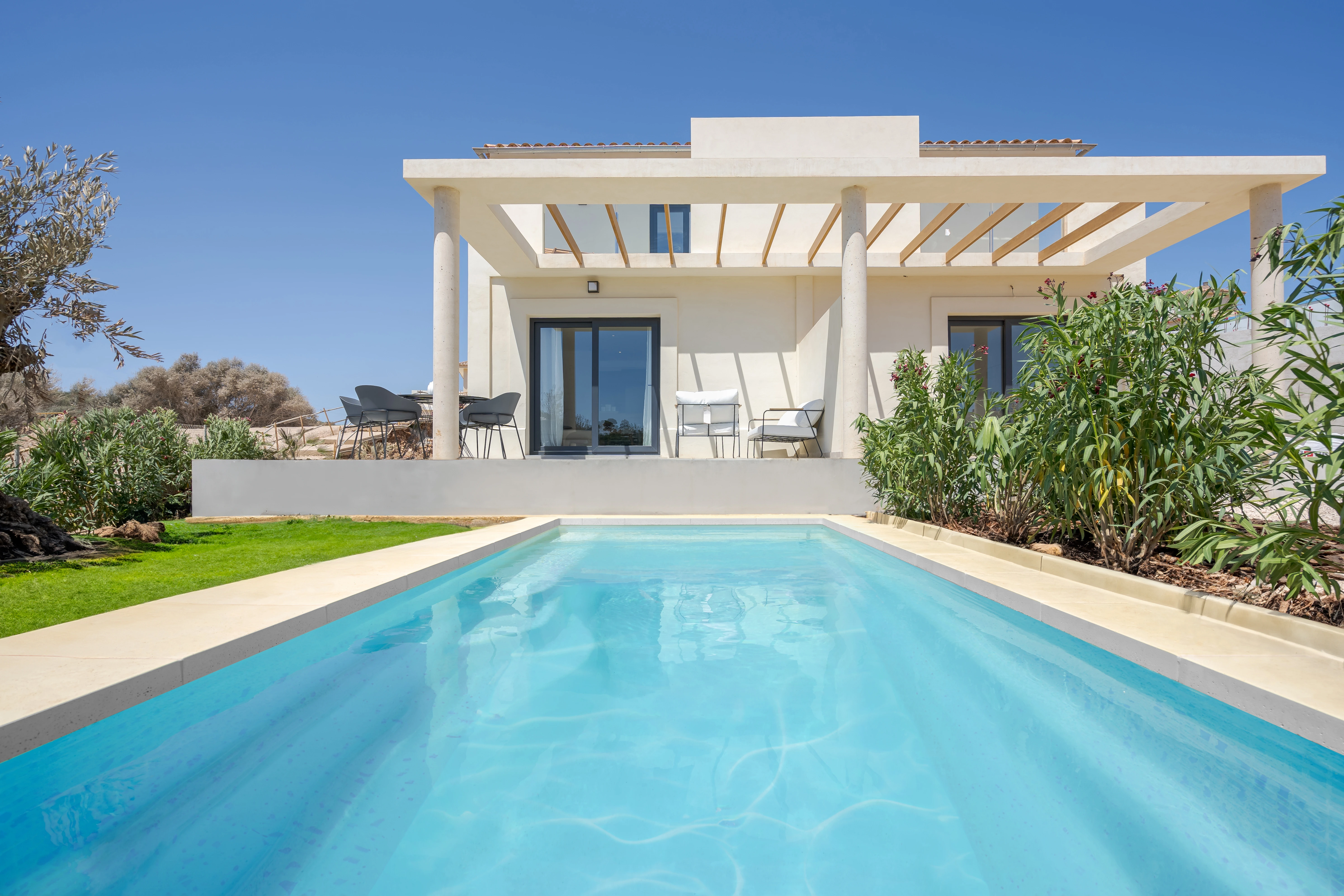 Sunrise Bay Villa